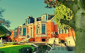 Tayview Hotel